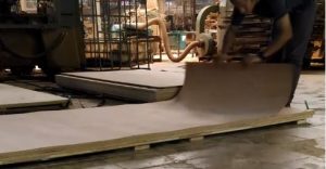 madera con propiedades elasticas